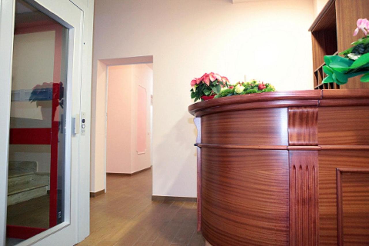 Residence Le Ginestre Авеццано Экстерьер фото